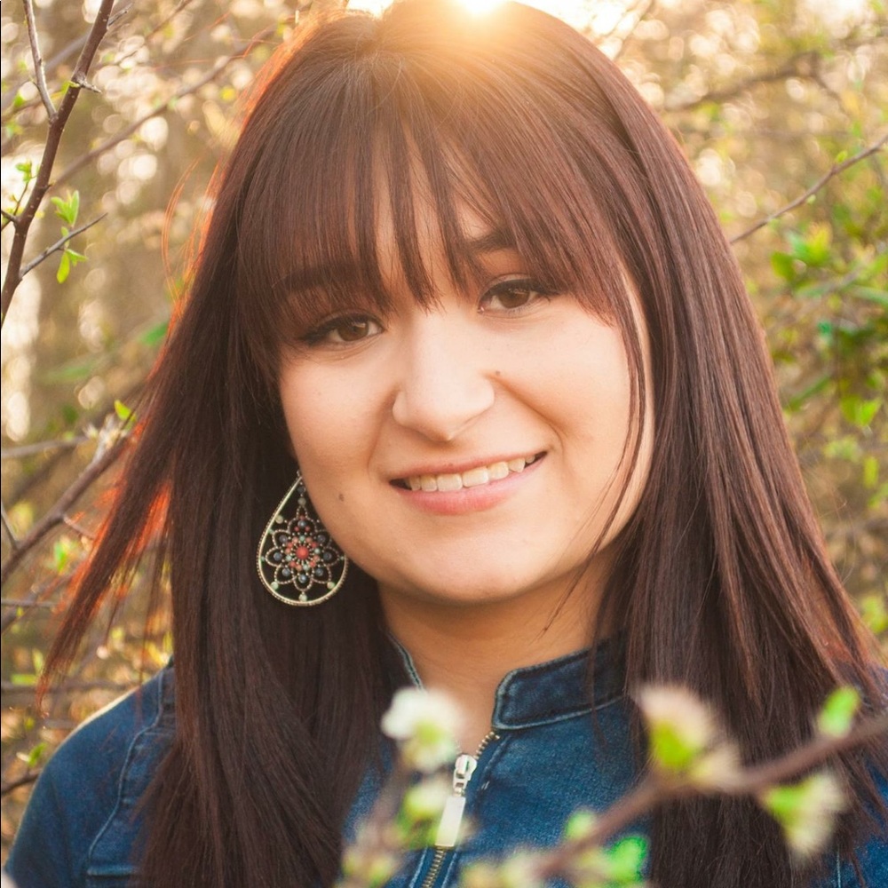 Meet your Posher, Anna